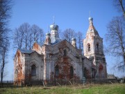 Церковь Троицы Живоначальной в Домовицах