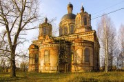 Церковь Троицы Живоначальной в Салобеляке