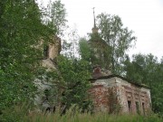 Церковь Троицы Живоначальной в Леонтьево