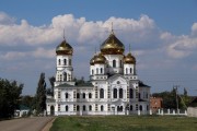 Церковь Троицы Живоначальной в Новодонецкой