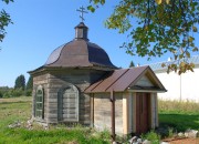 Часовня надкладезная у Зеленецкого Троицкого монастыря