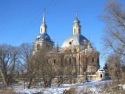 Церковь Воскресения Христова в Любичах
