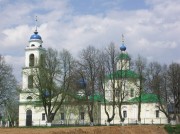 Церковь Петра и Павла в Лужках