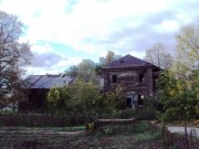 Церковь Троицы Живоначальной в Красной Луке