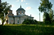 Церковь Троицы Живоначальной в Перетно