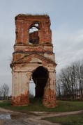 Церковь Троицы Живоначальной в Медведе