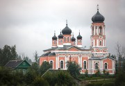 Церковь Троицы Живоначальной в Крестцах