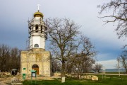 Церковь Троицы Живоначальной в Береговом