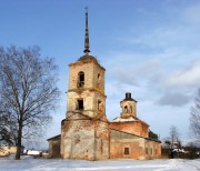 Церковь Троицы Живоначальной в Лугах