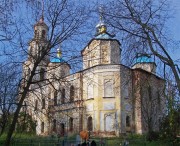 Церковь Троицы Живоначальной на погосте Осечна