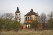 Церковь Троицы Живоначальной в Вёске