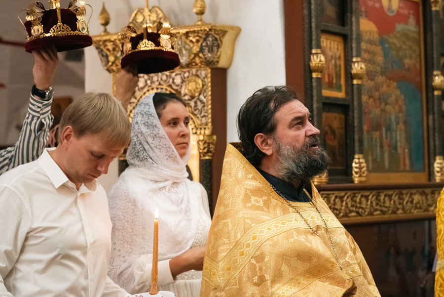https://pered-ikonoi.ru/images/upload/Фотограф%20на%20венчание%202%20marinadavid.ru.jpg https://pered-ikonoi.ru/images/upload/Фотограф%20на%20венчание%202%20marinadavid.ru.jpg